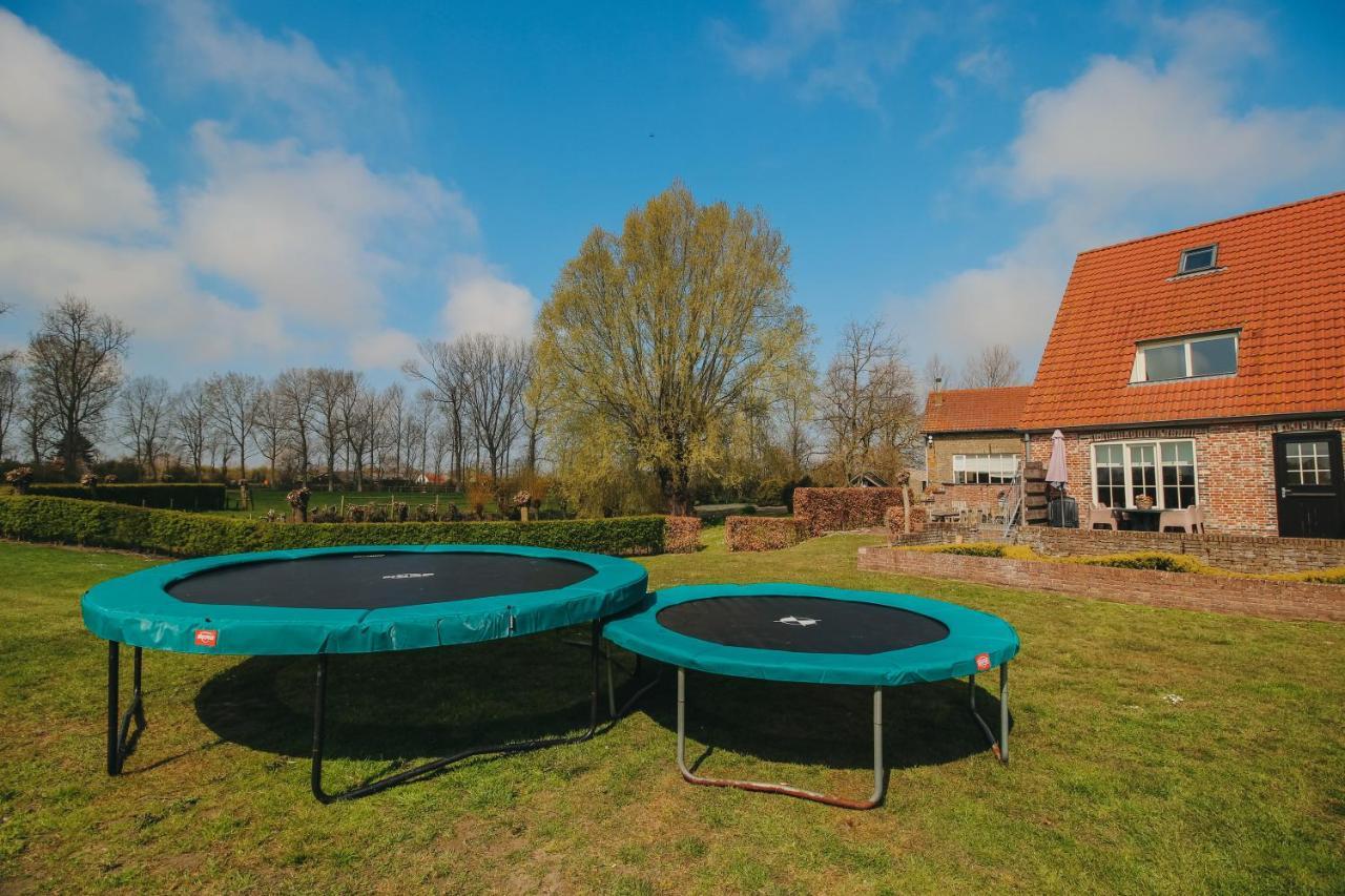 Accommodatie In Herbouwde Boerenschuur Koestal Retranchement Exterior photo